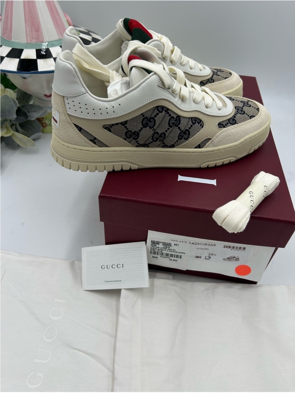 Women’s Gucci cream/beige GG canvas, low top sneakers with red/green web 39.5 - Picture 10 of 11